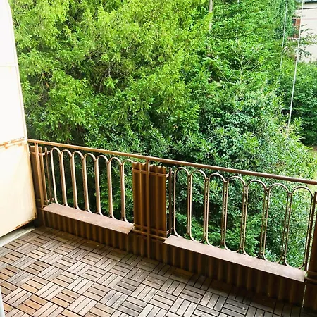 Apartment Center Flats With Balcony Garden View Rigi Self Checkin *