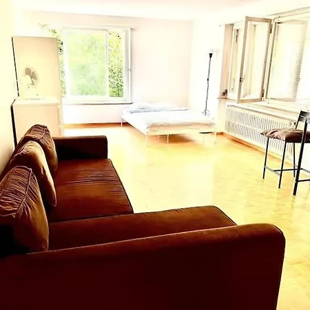 아파트 Center Flats With Balcony Garden View Rigi Self Checkin